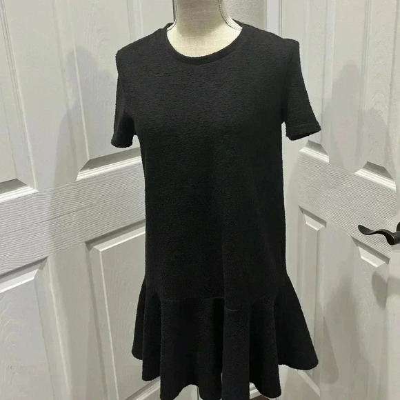 Zara black short sleeve dress with flare bottom, thick fabric - Picture 1 of 7